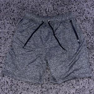 Men’s Aero shorts size M, dark grey
